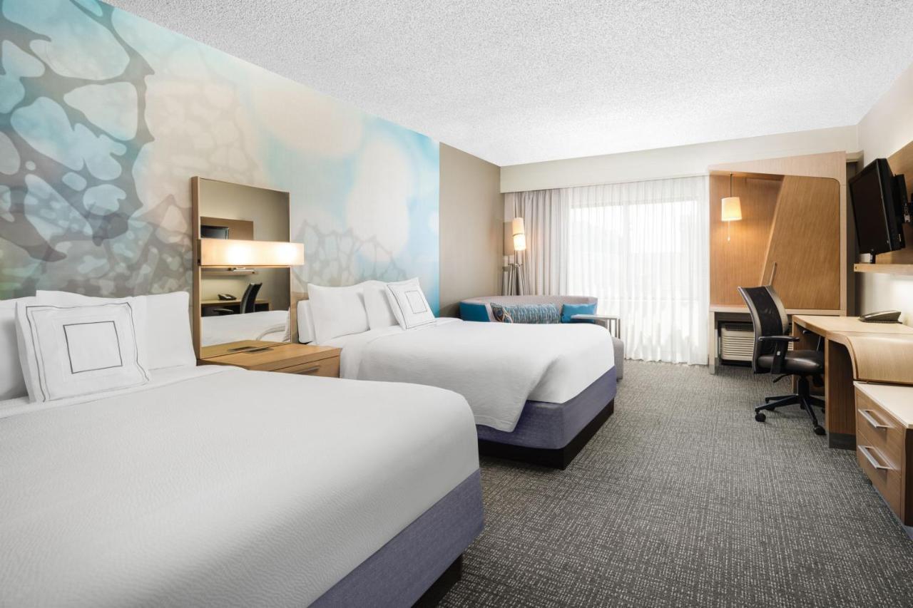 Courtyard El Paso Airport Hotel Exterior foto